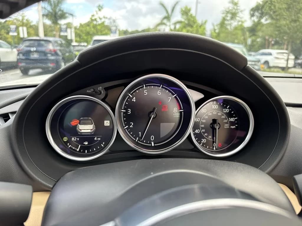 Mazda MX-5 Miata Grand Touring Manual 2026 — side view