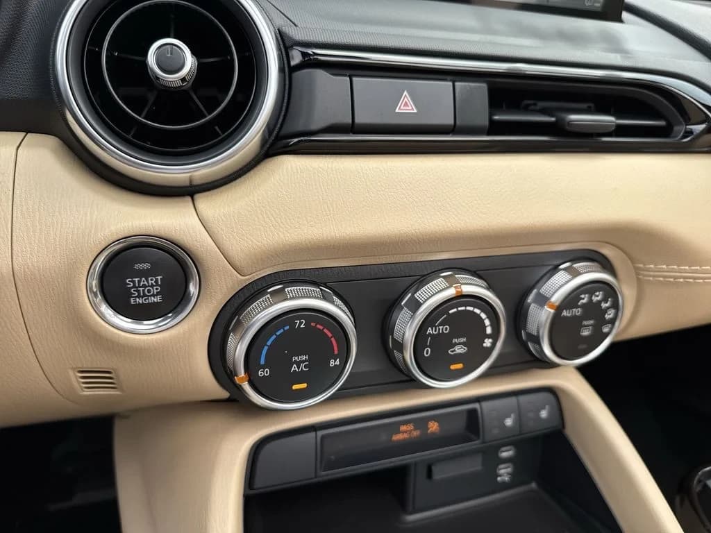 Mazda MX-5 Miata Grand Touring Manual 2026 — side view