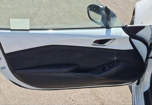 Mazda MX-5 Miata RF Club Manual 2026 — side view