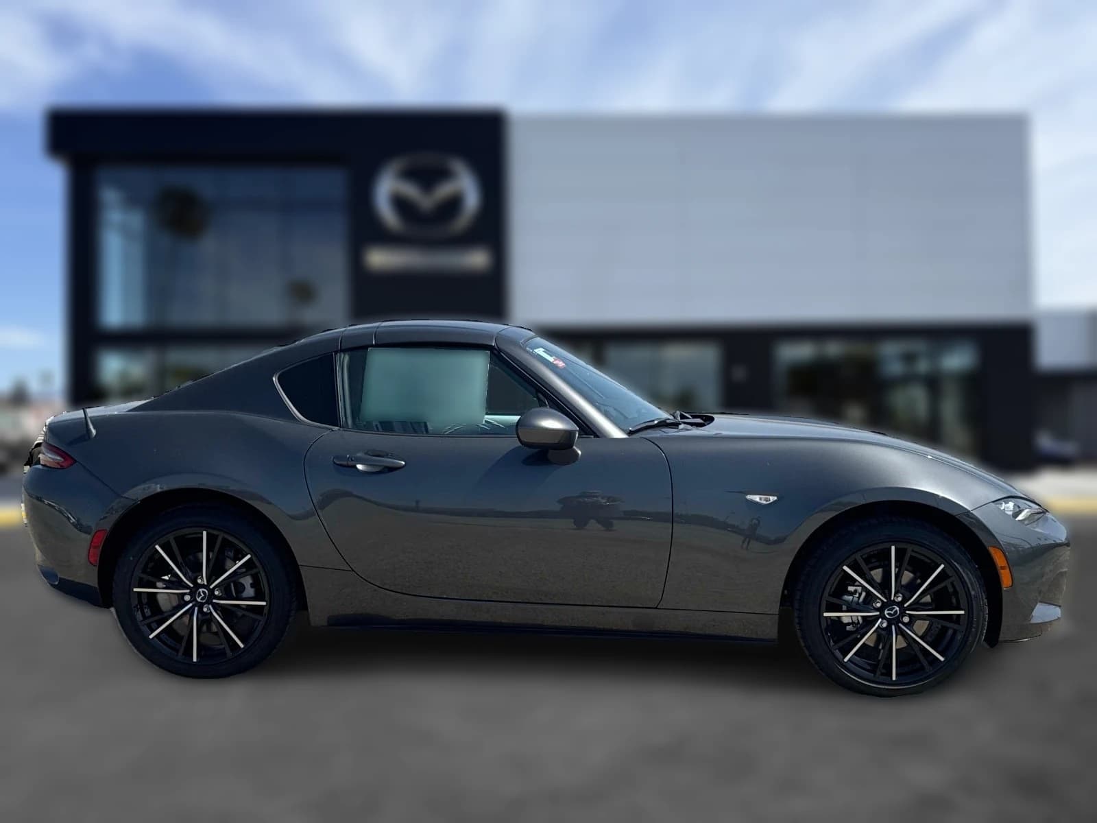 Mazda MX-5 Miata RF Grand Touring Auto 2026 — side view