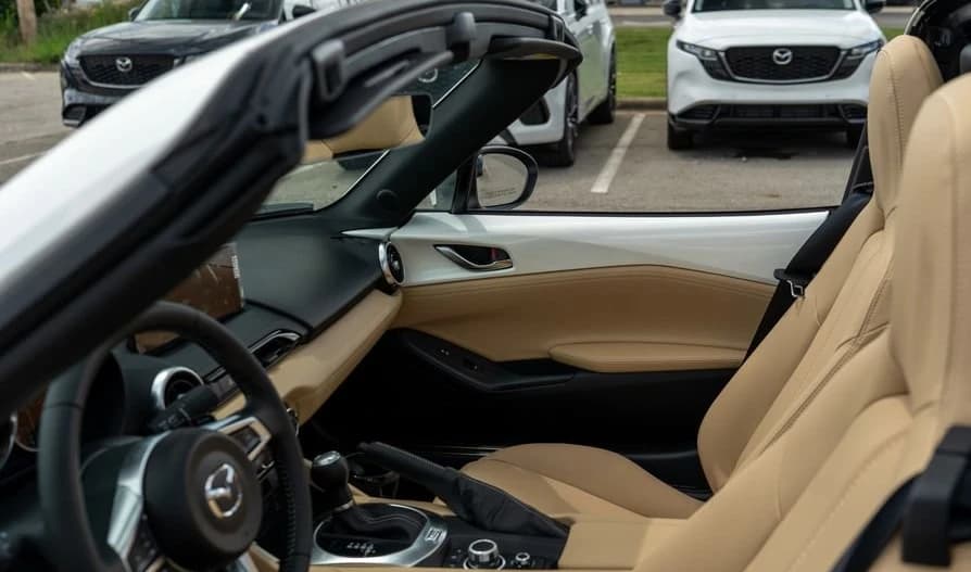 Mazda MX-5 Miata RF Grand Touring Auto 2026 — side view