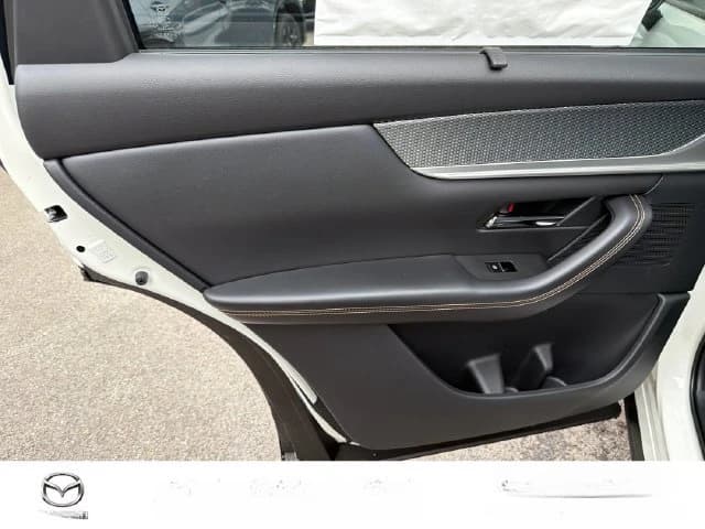Mazda CX-70 3.3 Turbo Preferred AWD 2026 — side view