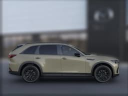 Mazda CX-70 3.3 Turbo Preferred AWD 2026 — side view