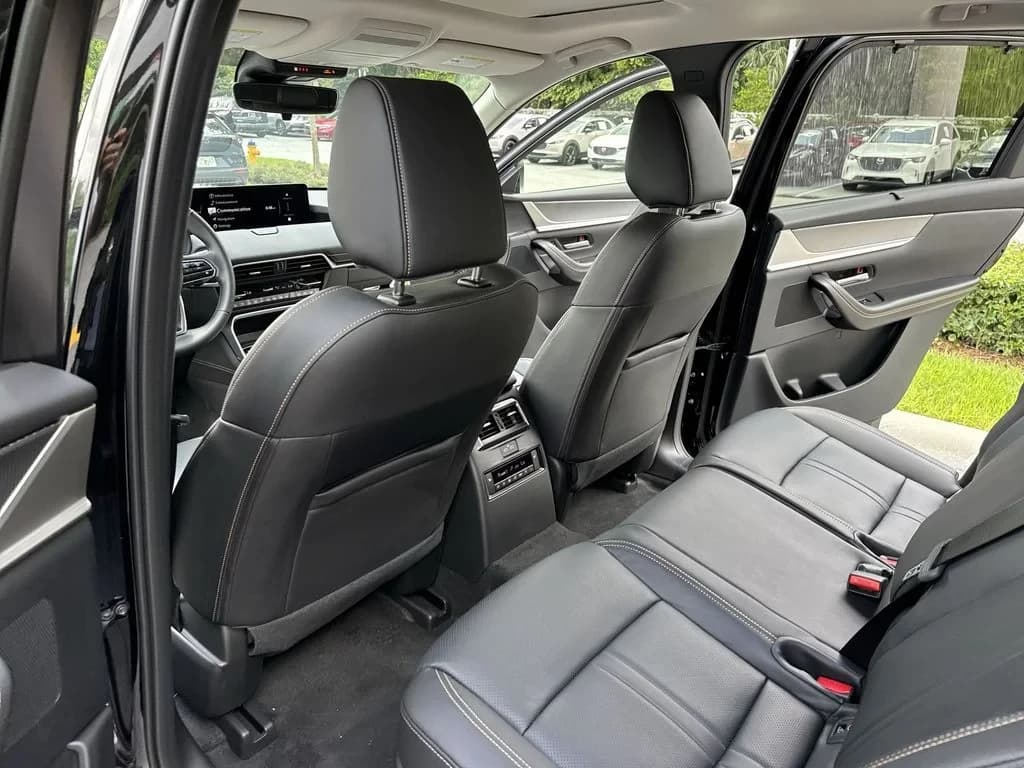 Mazda CX-70 3.3 Turbo Preferred AWD 2026 — side view