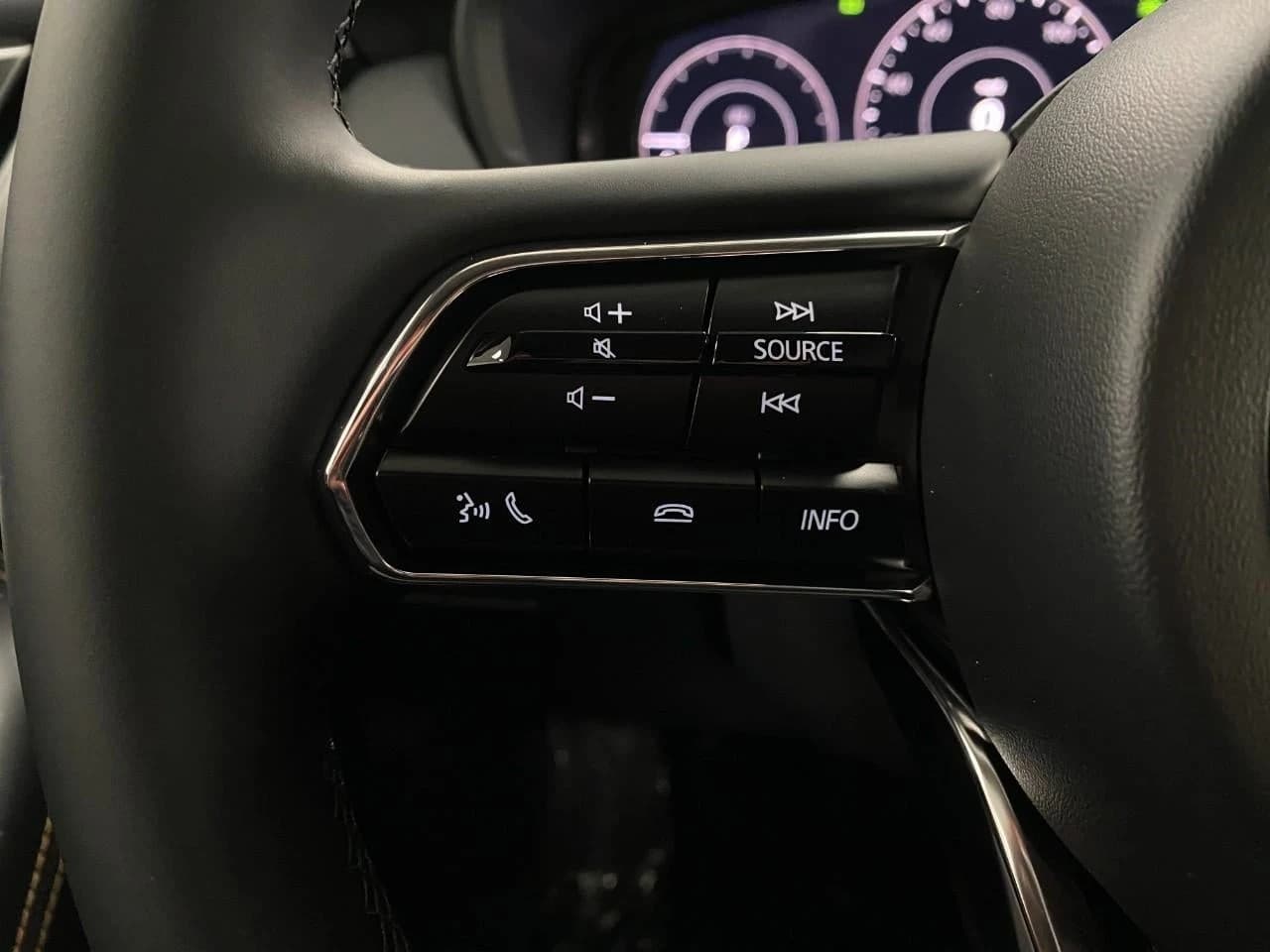 Mazda CX-90 PHEV Preferred Package AWD 2025 — side view