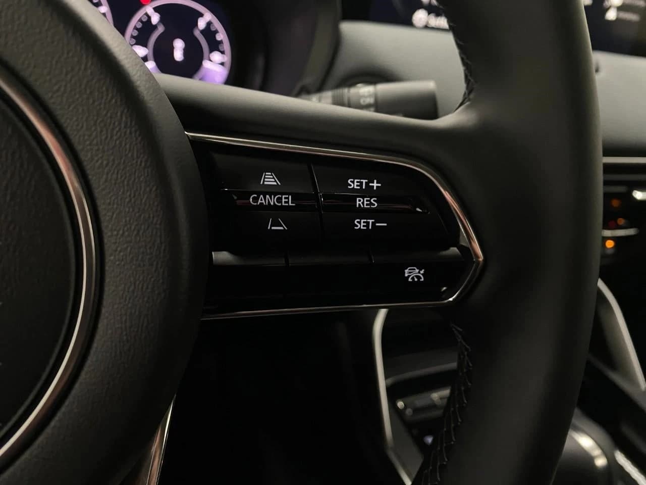 Mazda CX-90 PHEV Preferred Package AWD 2025 — side view