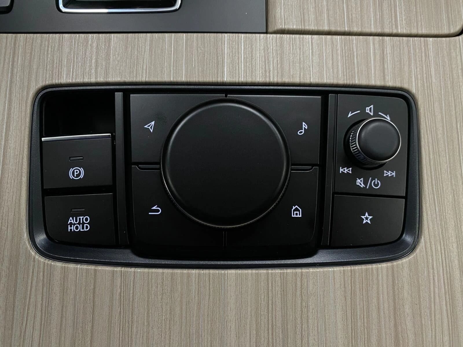 Mazda CX-90 Preferred 3.3 Turbo 2026 — side view