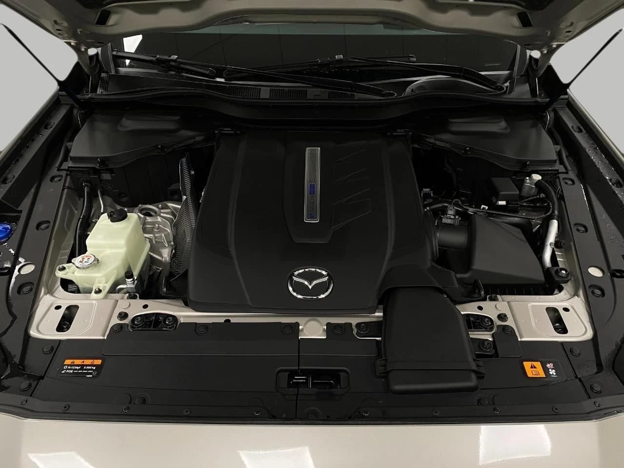 Mazda CX-90 PHEV Premium Sport AWD 2025 — side view