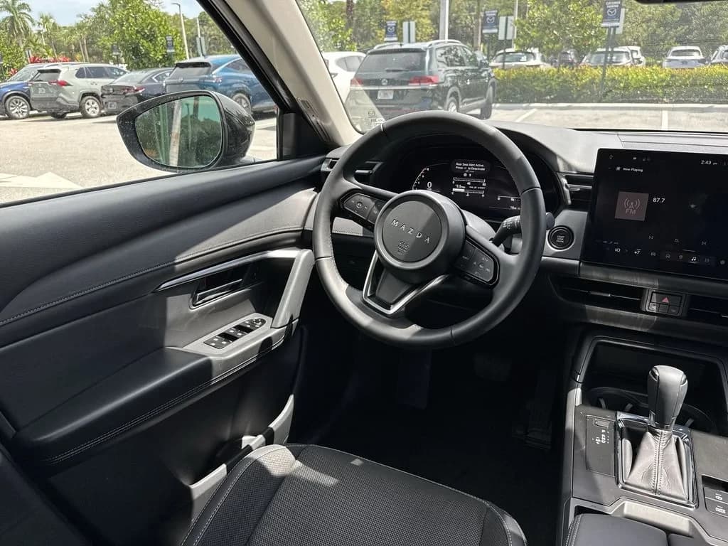 Mazda CX-5 2.5 S Select AWD 2026 — side view