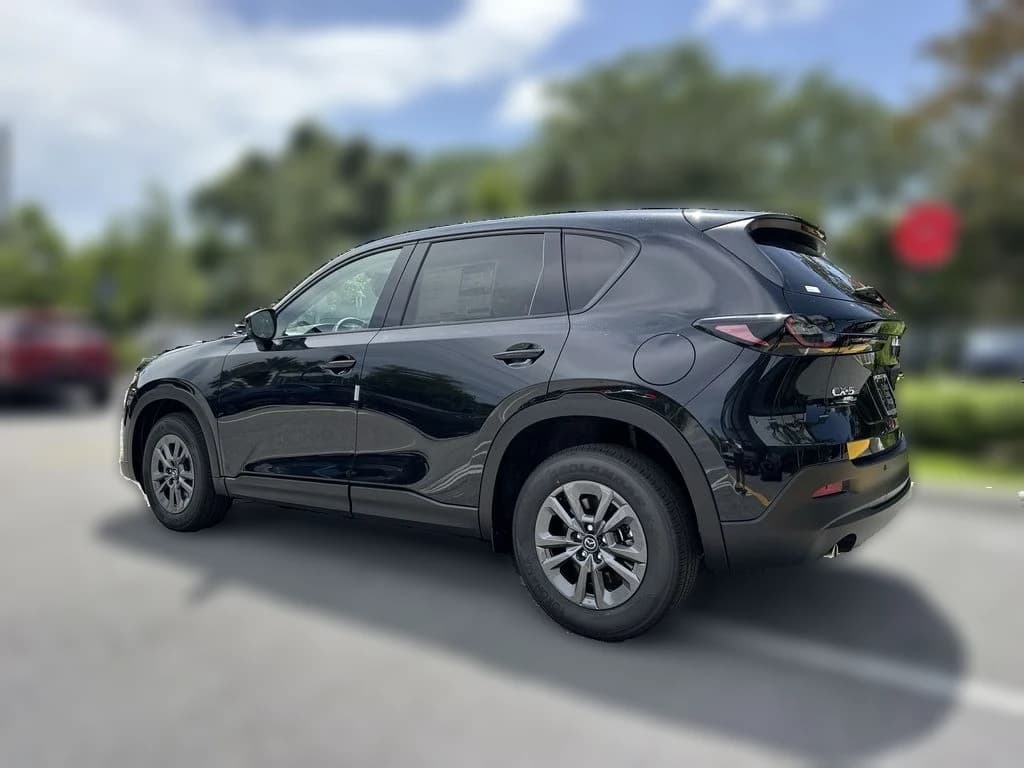 Mazda CX-5 2.5 S Select AWD 2026 — side view