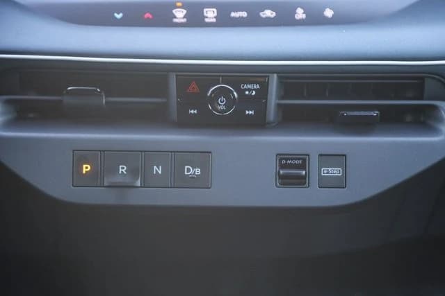 Nissan LEAF S+ FWD 2026 — side view