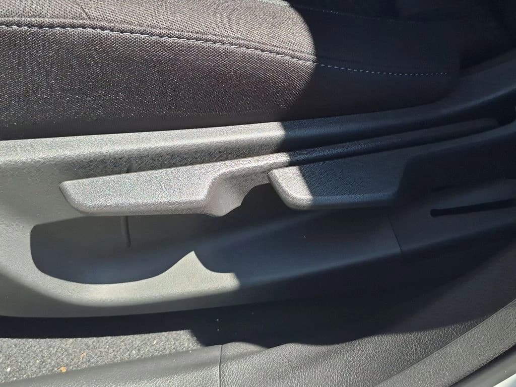 Nissan LEAF S+ FWD 2026 — side view