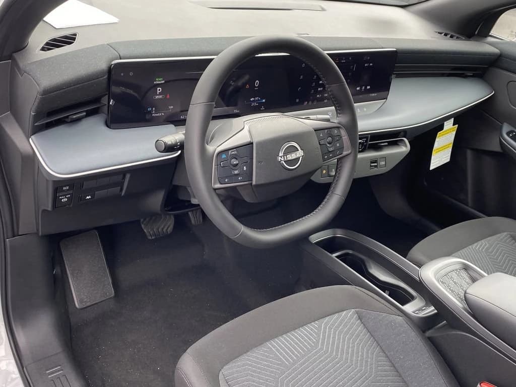 Nissan LEAF S+ FWD 2026 — side view