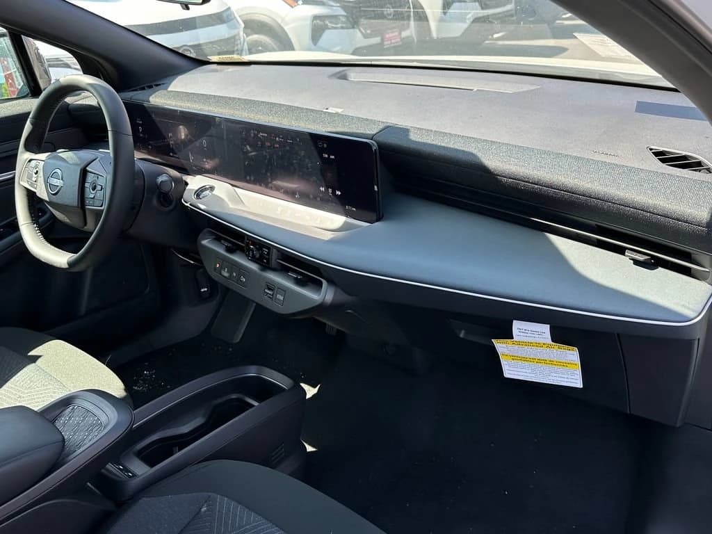 Nissan LEAF S+ FWD 2026 — side view