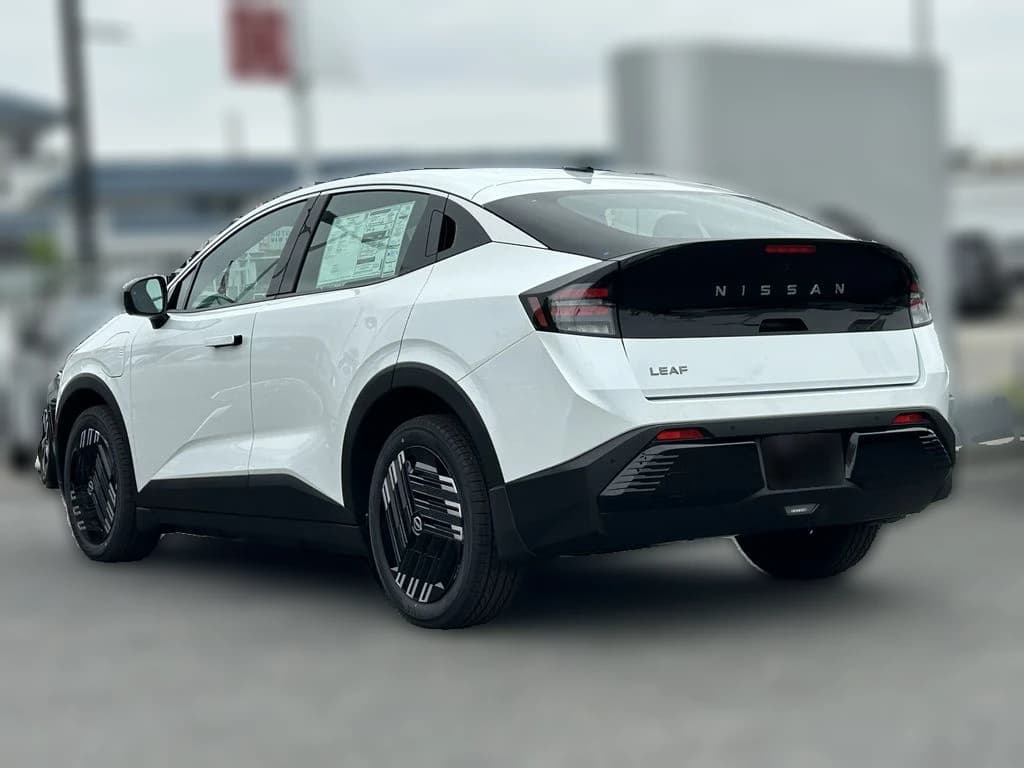 Nissan LEAF S+ FWD 2026 — side view