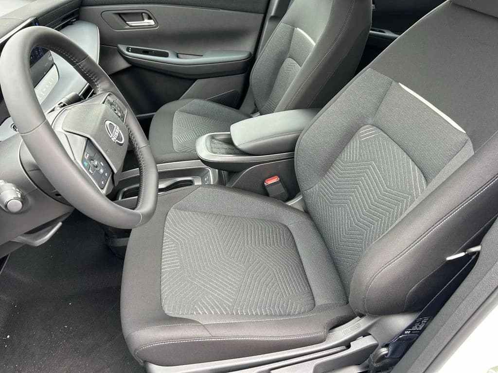 Nissan LEAF S+ FWD 2026 — side view