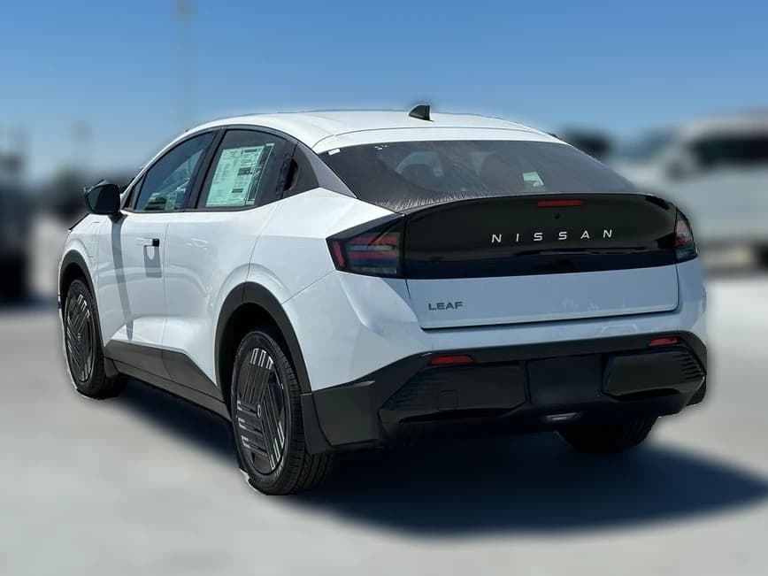 Nissan LEAF S+ FWD 2026 — side view