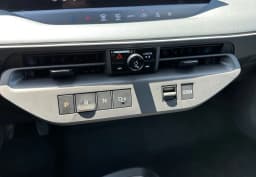 Nissan LEAF S+ FWD 2026 — side view