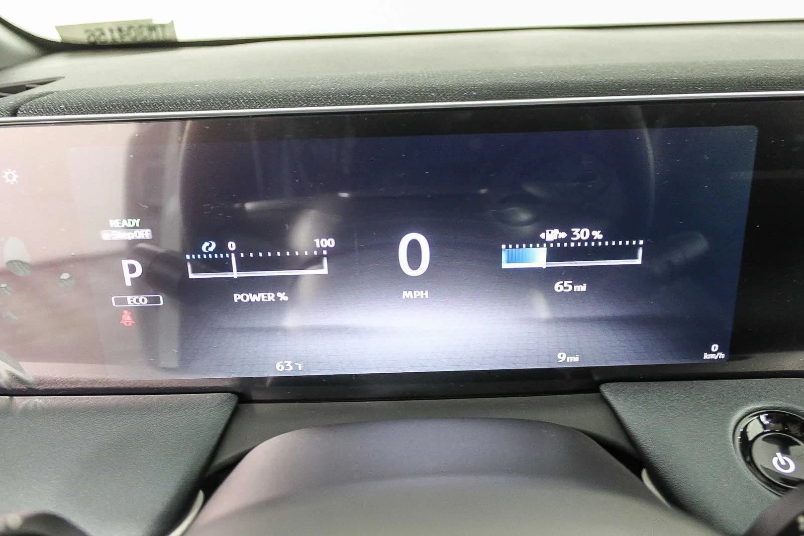 Nissan LEAF S+ FWD 2026 — side view
