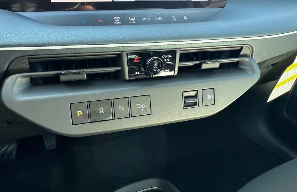 Nissan LEAF S+ FWD 2026 — side view