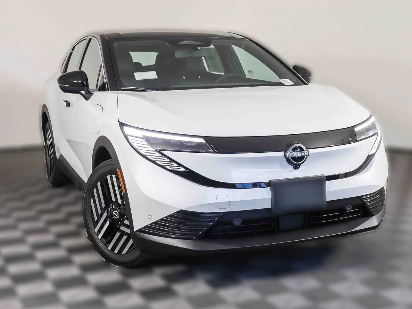 Nissan LEAF SV+ FWD 2026 — side view
