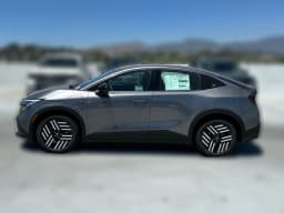 Nissan LEAF SV+ FWD 2026 — side view