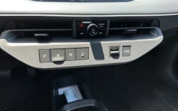 Nissan LEAF SV+ FWD 2026 — side view