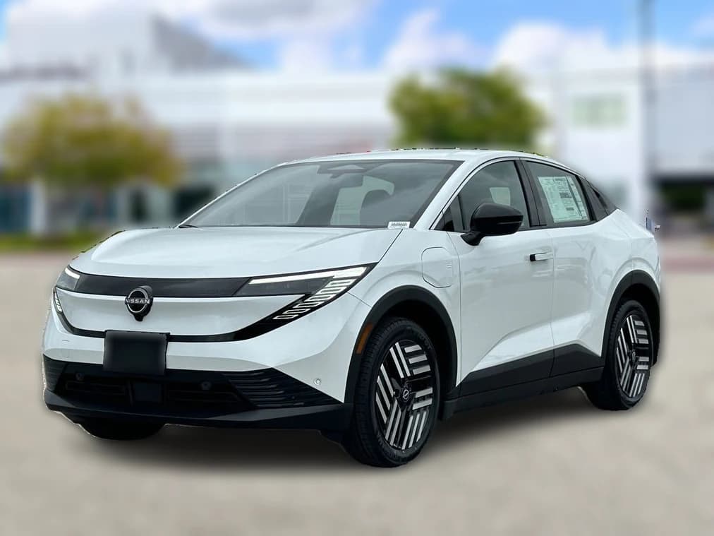 Nissan LEAF SV+ FWD 2026 — side view