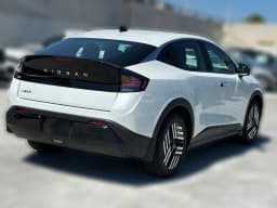 Nissan LEAF SV+ FWD 2026 — side view