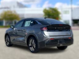 Nissan LEAF SV+ FWD 2026 — side view