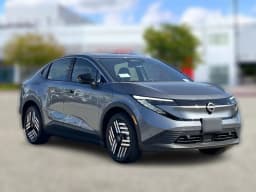 Nissan LEAF SV+ FWD 2026 — side view