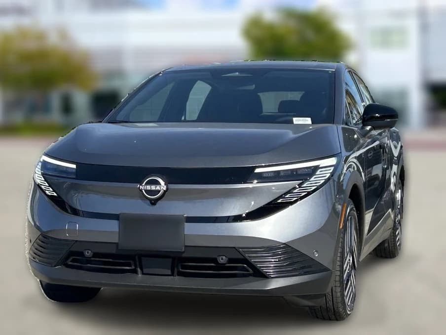 Nissan LEAF SV+ FWD 2026 — side view