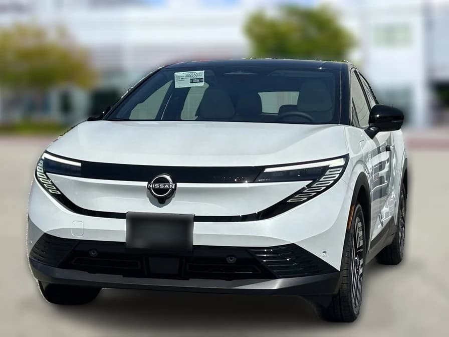 Nissan LEAF SV+ FWD 2026 — side view
