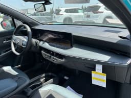 Nissan LEAF SV+ FWD 2026 — side view