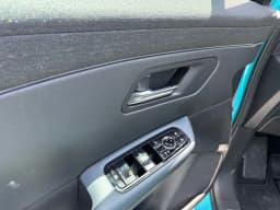 Nissan LEAF SV+ FWD 2026 — side view