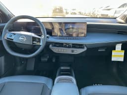 Nissan LEAF SV+ FWD 2026 — side view