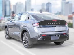 Nissan LEAF SV+ FWD 2026 — side view