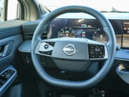 Nissan LEAF SV+ FWD 2026 — side view