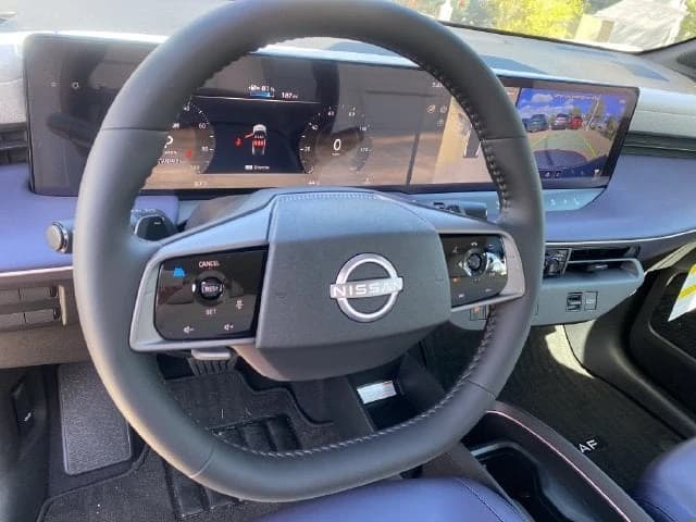 Nissan LEAF SV+ FWD 2026 — side view