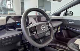 Nissan LEAF SV+ FWD 2026 — side view
