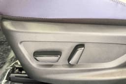 Nissan LEAF SV+ FWD 2026 — side view