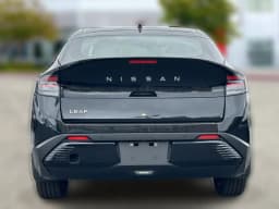 Nissan LEAF SV+ FWD 2026 — side view