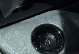 Nissan LEAF SV+ FWD 2026 — side view