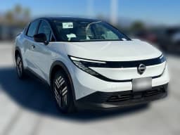 Nissan LEAF SV+ FWD 2026 — side view