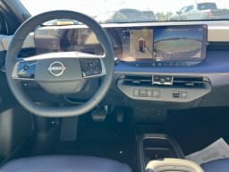 Nissan LEAF SV+ FWD 2026 — side view