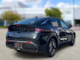 Nissan LEAF SV+ FWD 2026 — side view