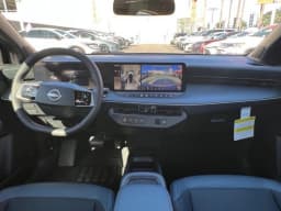 Nissan LEAF SV+ FWD 2026 — side view