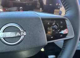 Nissan LEAF SV+ FWD 2026 — side view