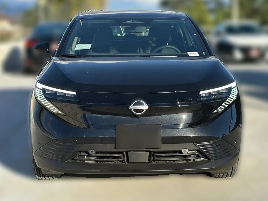 Nissan LEAF SV+ FWD 2026 — side view