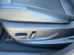Nissan LEAF SV+ FWD 2026 — side view